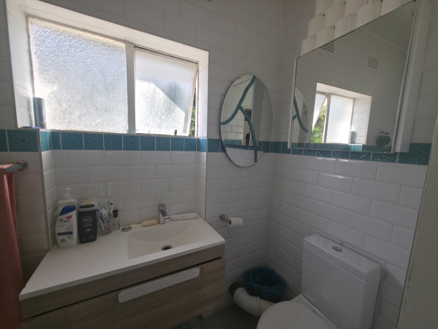 2 Bedroom Property for Sale in Bonza Bay Eastern Cape